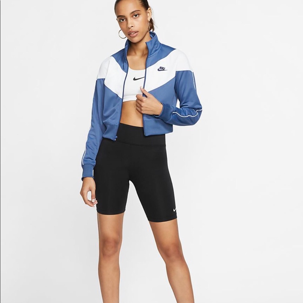Women’s crop NIKE jacket